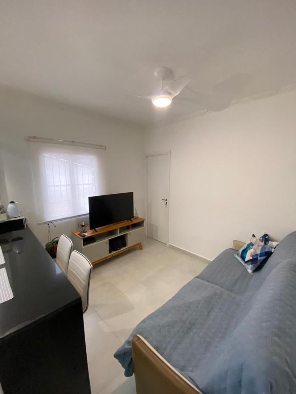 Canto Forte- Suite C/Varanda - Ate 5 Hospedes- Garagem - Wi Fi E 200 Metros Da Praia, 50 Metros Da Av Gastronomica Da Pg Praia Grande  Exteriör bild