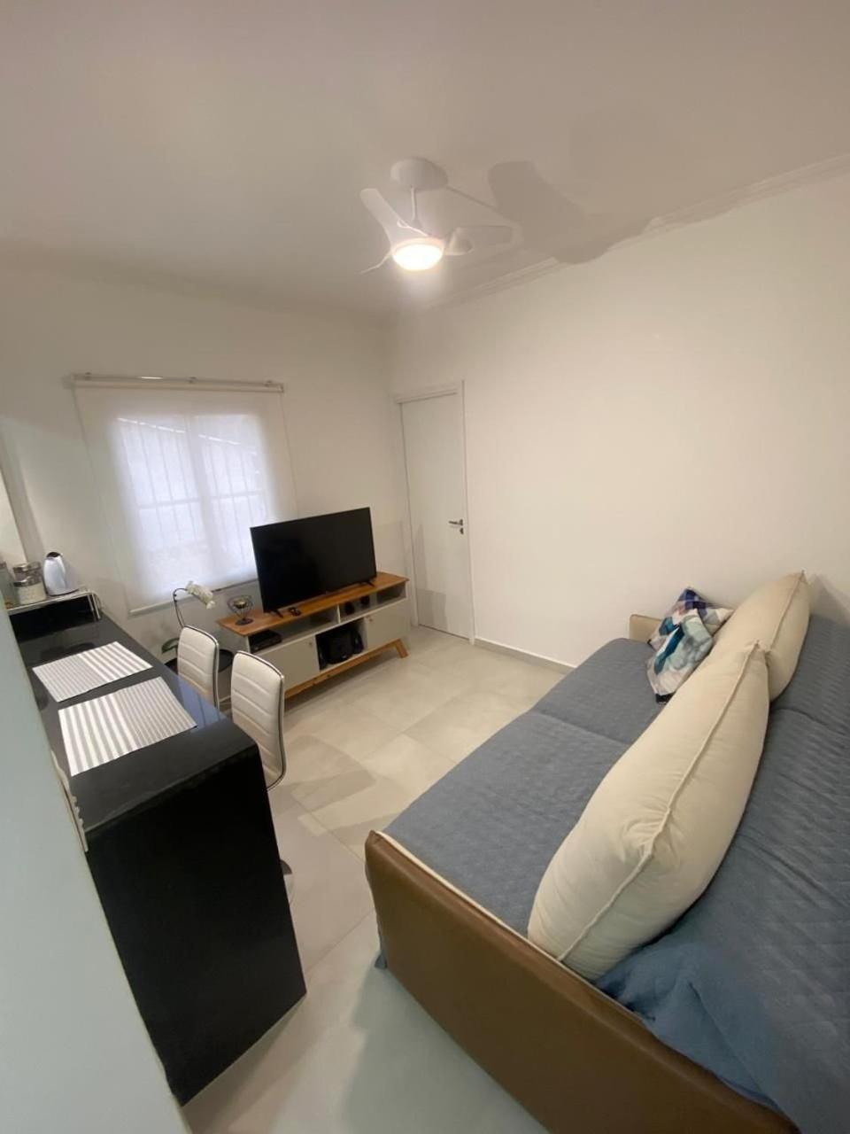 Canto Forte- Suite C/Varanda - Ate 5 Hospedes- Garagem - Wi Fi E 200 Metros Da Praia, 50 Metros Da Av Gastronomica Da Pg Praia Grande  Exteriör bild