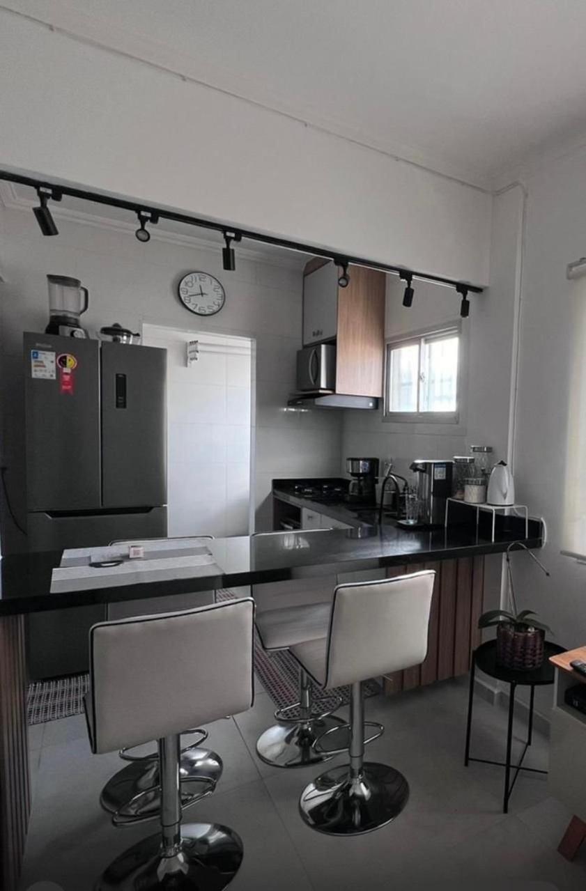 Canto Forte- Suite C/Varanda - Ate 5 Hospedes- Garagem - Wi Fi E 200 Metros Da Praia, 50 Metros Da Av Gastronomica Da Pg Praia Grande  Exteriör bild