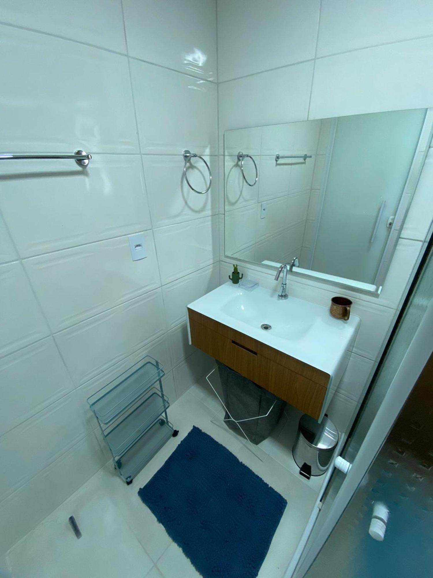 Canto Forte- Suite C/Varanda - Ate 5 Hospedes- Garagem - Wi Fi E 200 Metros Da Praia, 50 Metros Da Av Gastronomica Da Pg Praia Grande  Exteriör bild