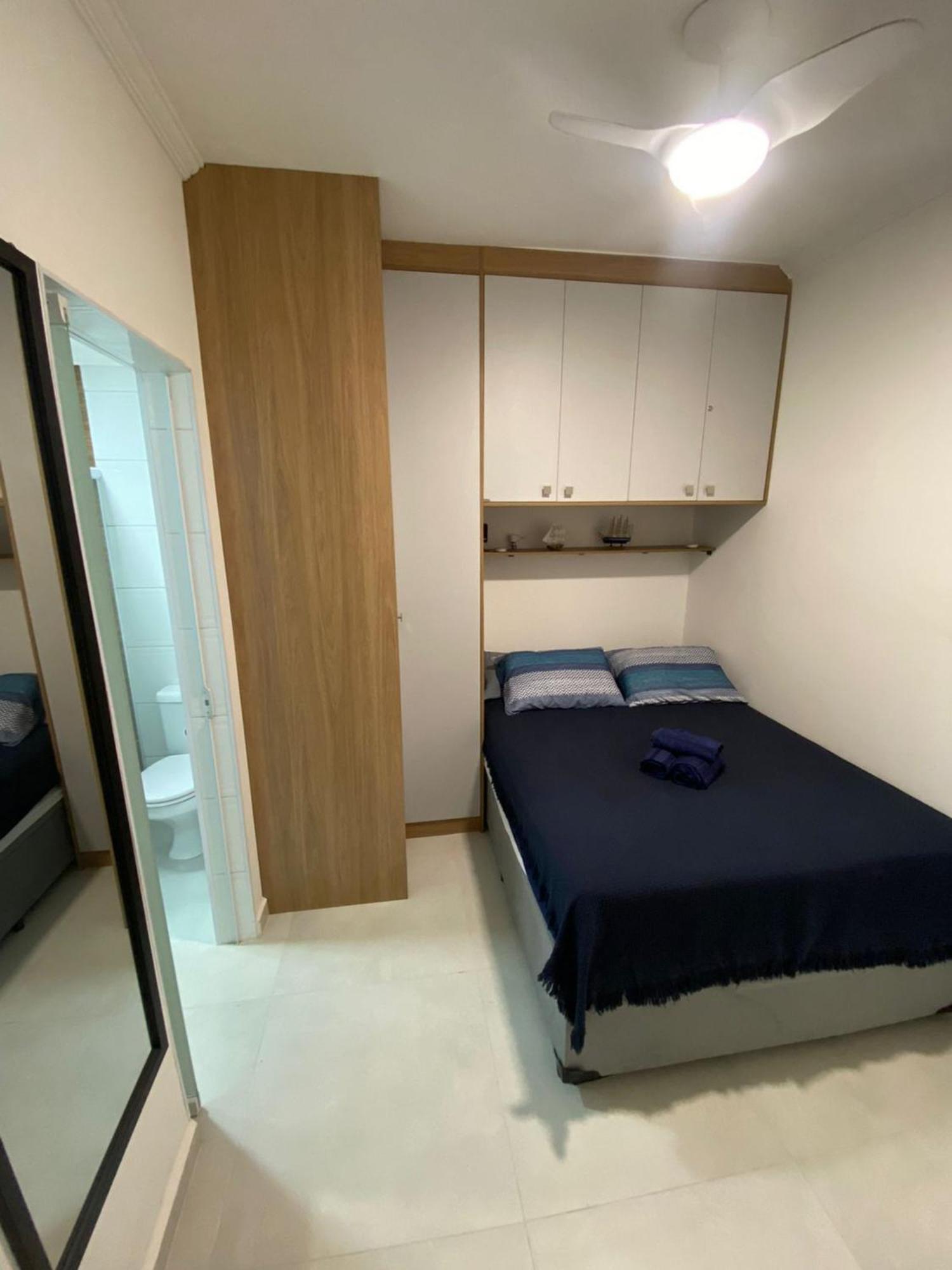 Canto Forte- Suite C/Varanda - Ate 5 Hospedes- Garagem - Wi Fi E 200 Metros Da Praia, 50 Metros Da Av Gastronomica Da Pg Praia Grande  Exteriör bild